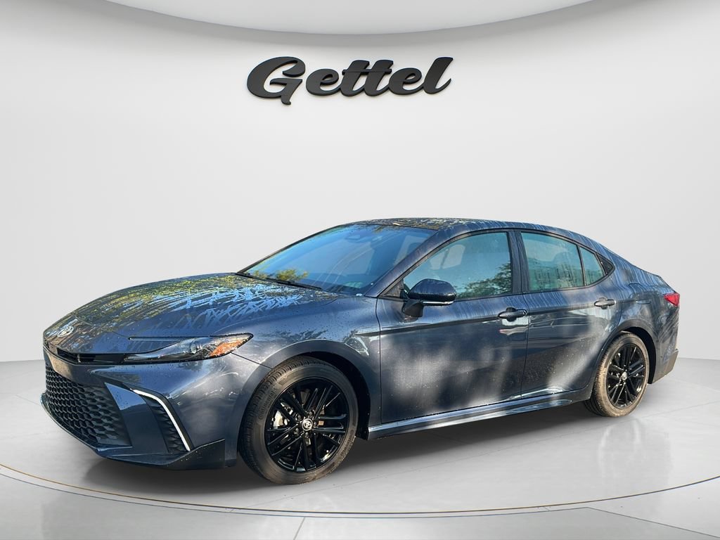 Used 2026 Toyota Camry SE FWD image 1