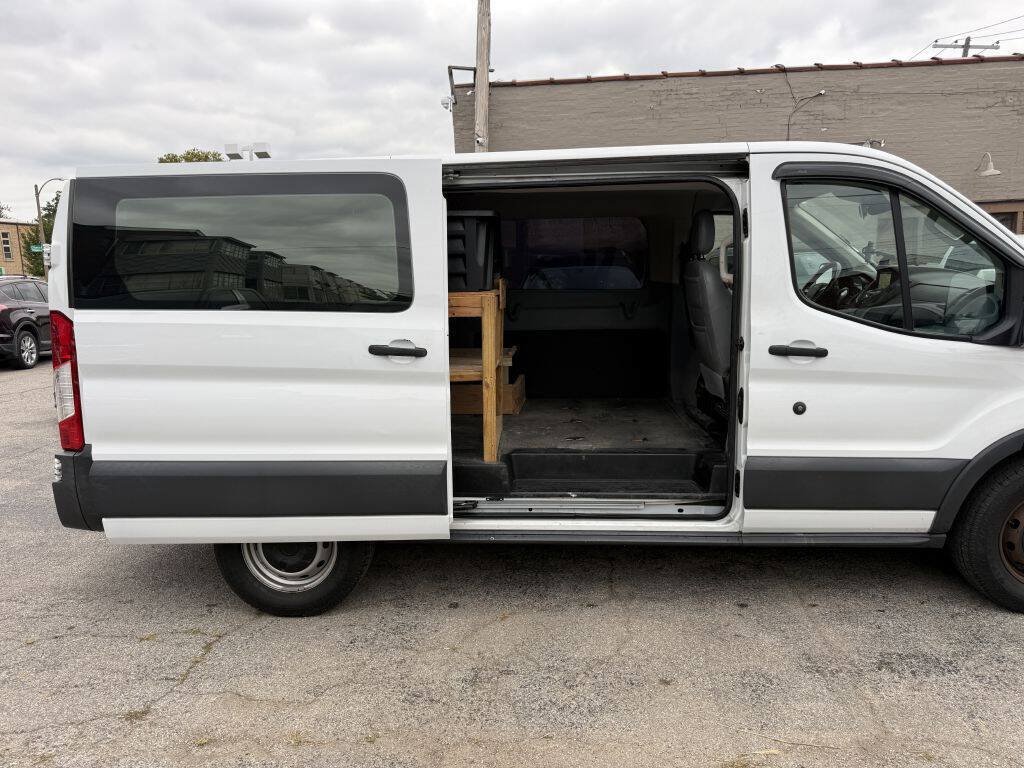 Used 2017 Ford Transit 150 XL RWD image 13