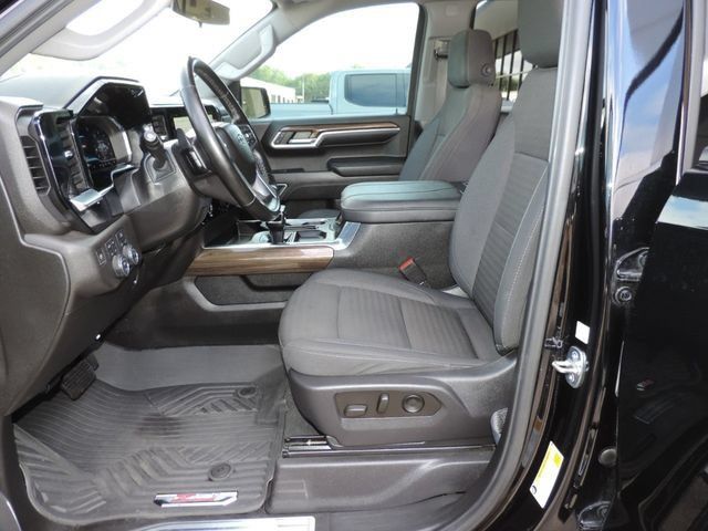 Used 2023 Chevrolet Silverado 1500 RST w/ Z71 Off-Road Package AWD/4WD image 21