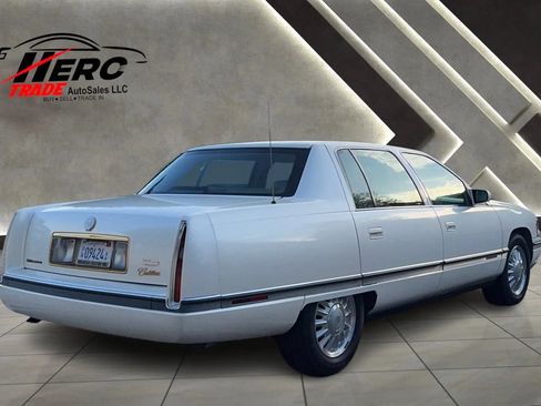 Used 1994 Cadillac De Ville Concours FWD image 5