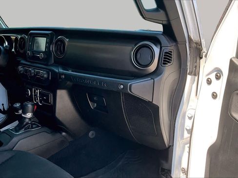 Used 2019 Jeep Wrangler Unlimited Sport S AWD/4WD image 17