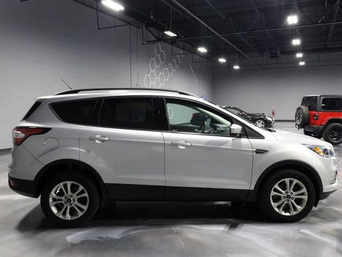 Used 2018 Ford Escape SE AWD/4WD image 8
