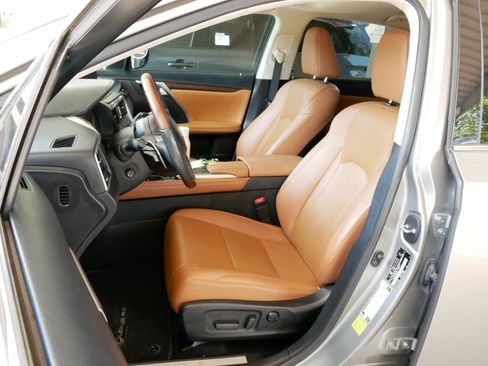 Used 2022 Lexus RX 450h AWD w/ Premium Package image 2