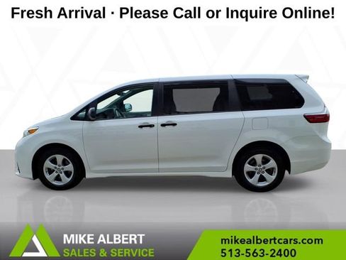 Used 2020 Toyota Sienna L FWD image 4