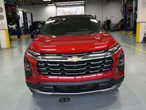 New 2026 Chevrolet Equinox LT image 2