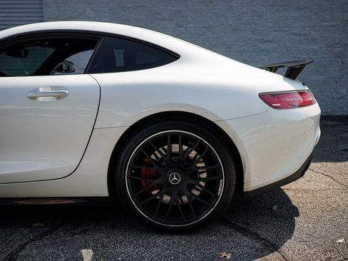 Used 2018 Mercedes-Benz AMG GT S image 11