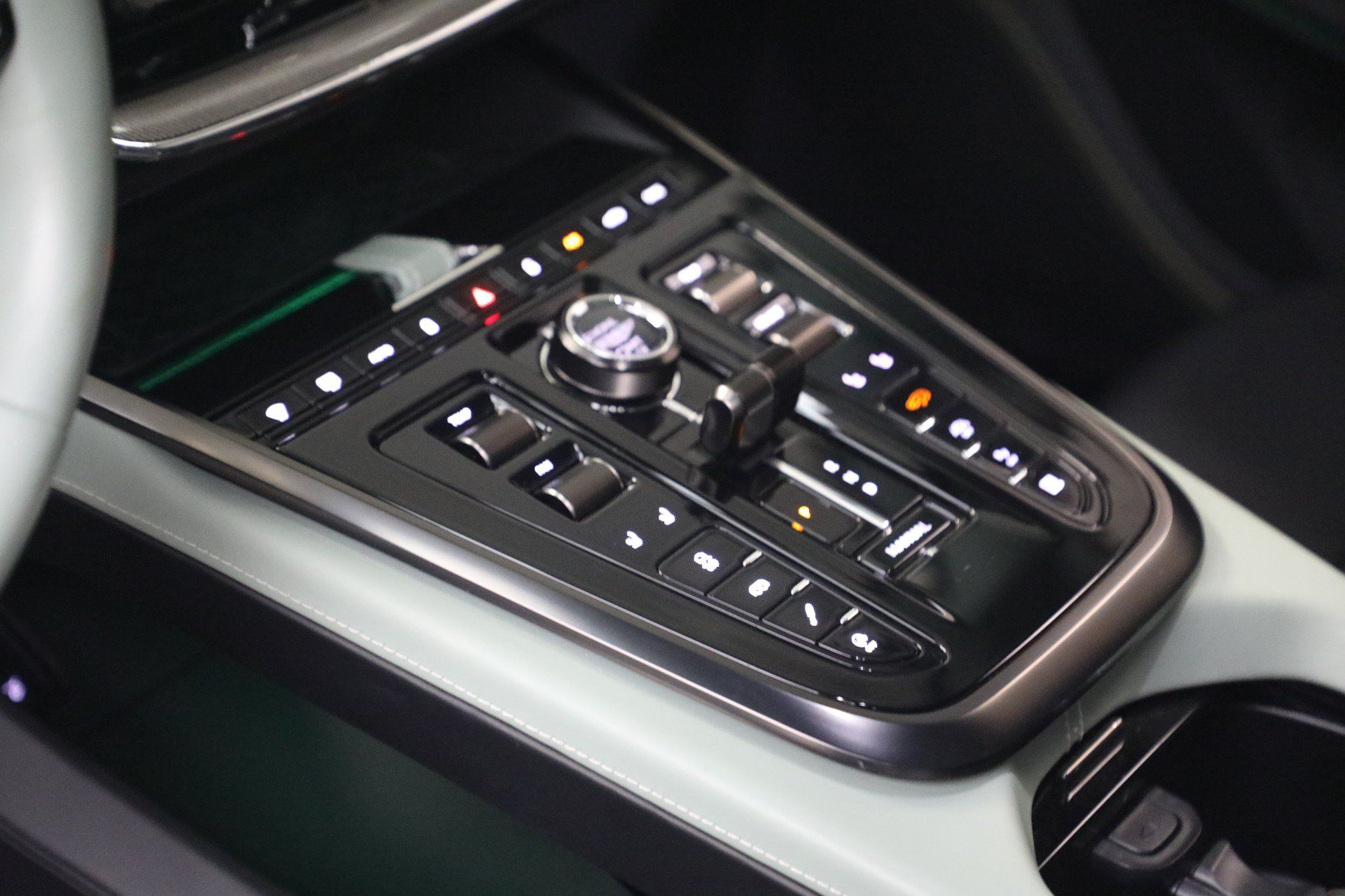 Used 2025 Aston Martin DBX 707 AWD/4WD image 29