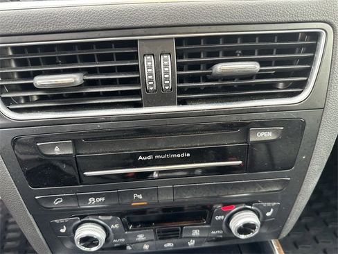 Used 2016 Audi Q5 2.0T Premium Plus w/ Technology Package image 17