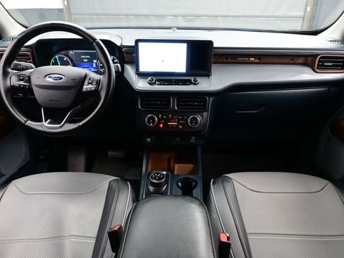 Used 2023 Ford Maverick Lariat w/ Lariat Luxury Package image 16