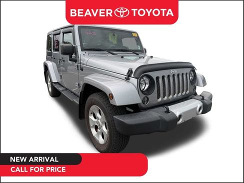 Used 2015 Jeep Wrangler Unlimited Sahara w/ Connectivity Group AWD/4WD image 1