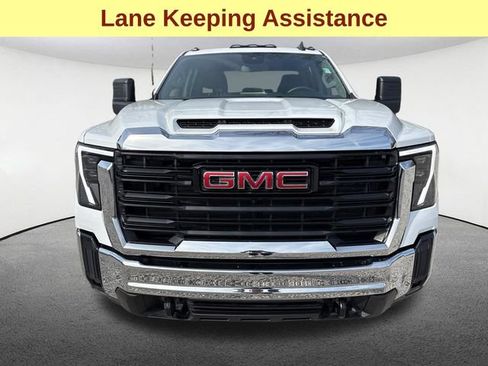 Used 2024 GMC Sierra 2500 Pro w/ X31 Off-Road Package AWD/4WD image 4