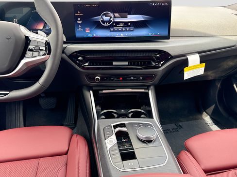 New 2026 BMW 330i Sedan w/ Premium Package image 19