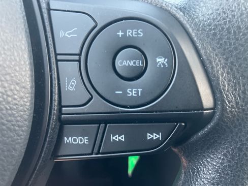 Certified 2025 Toyota RAV4 LE FWD image 19