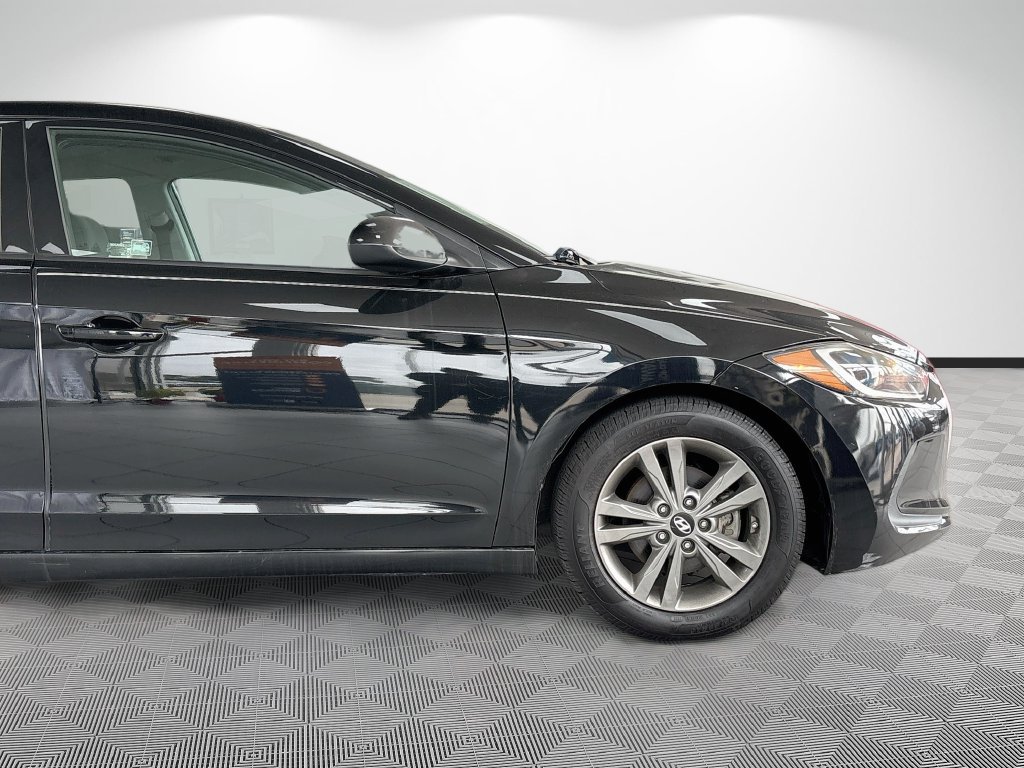 Used 2017 Hyundai Elantra SE FWD image 16