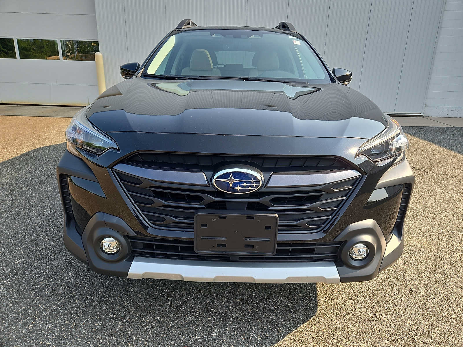 Used 2024 Subaru Outback Limited AWD/4WD image 2