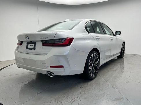 Used 2026 BMW 330i Sedan w/ Premium Package RWD image 3