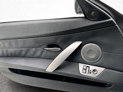 Used 2003 BMW Z4 3.0i image 18