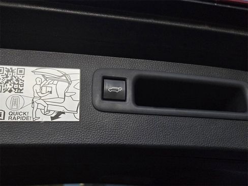 Used 2021 Toyota Highlander Platinum image 36