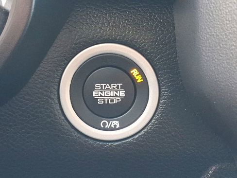 Used 2023 RAM 1500 Laramie image 30