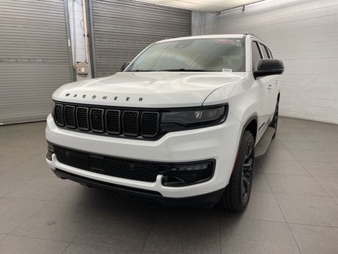New 2025 Jeep Wagoneer Series II image 8