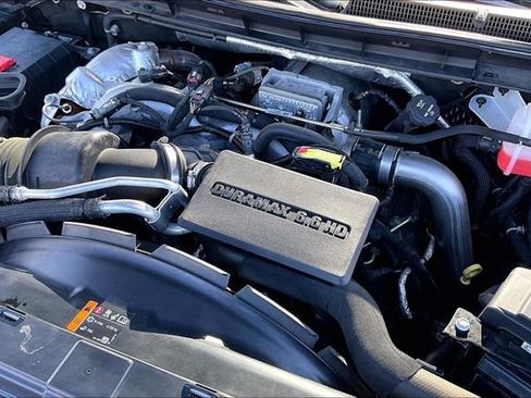 Used 2022 GMC Sierra 3500 Denali w/ Denali Black Diamond Edition AWD/4WD image 31