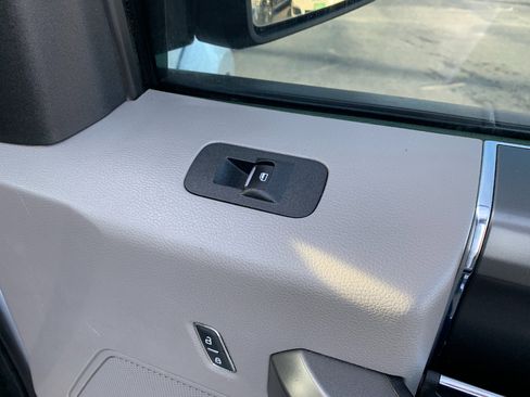 Used 2018 Ford F150 XLT w/ Equipment Group 301A Mid image 38