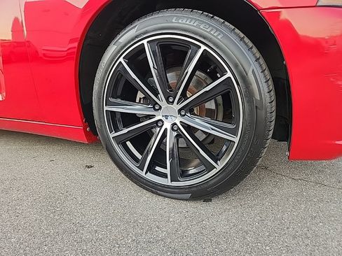Used 2012 Dodge Charger SE RWD image 3