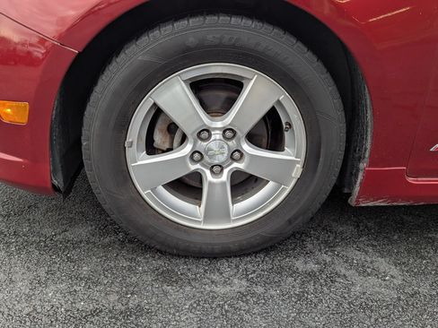 Used 2013 Chevrolet Cruze LT w/ RS Package FWD image 25