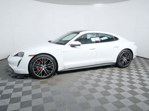 Certified 2022 Porsche Taycan 4S image 2