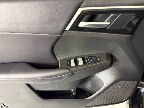 Used 2024 Mitsubishi Outlander SE FWD image 18