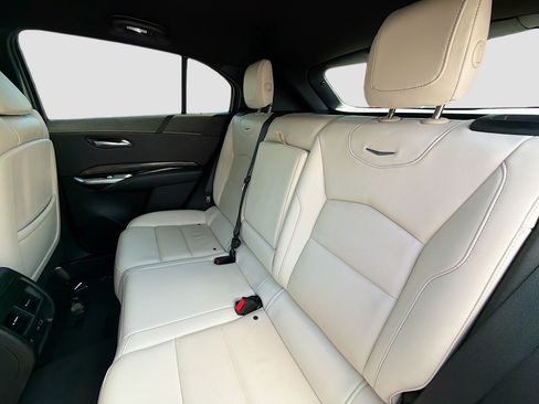 Used 2022 Cadillac XT4 Sport w/ Comfort Package FWD image 21