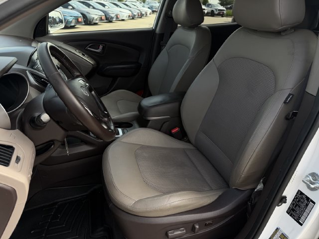 Used 2015 Hyundai Tucson SE FWD image 23
