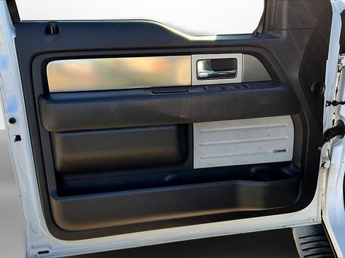 Used 2014 Ford F150 FX4 w/ Equipment Group 402A Luxury image 26