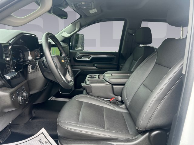 Used 2024 Chevrolet Silverado 2500 LTZ AWD/4WD image 10