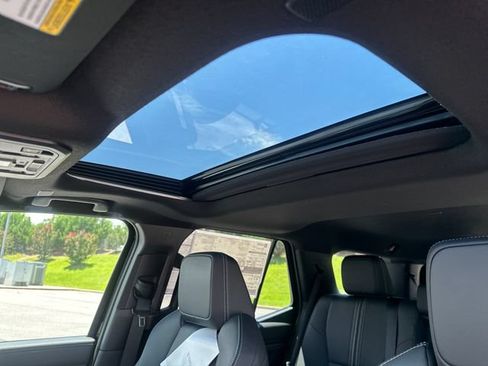 New 2026 Toyota 4Runner Limited AWD/4WD image 19