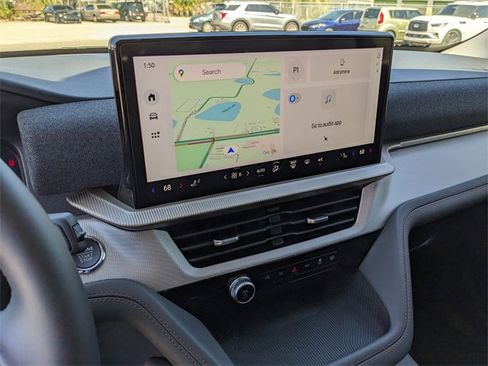 New 2025 Ford Explorer Active image 23