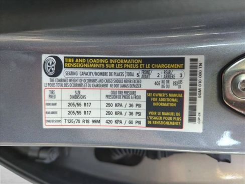 Used 2025 Volkswagen Jetta SE FWD image 14