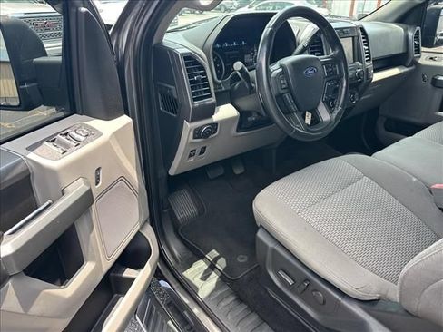 Used 2019 Ford F150 XLT w/ Equipment Group 302A Luxury AWD/4WD image 14
