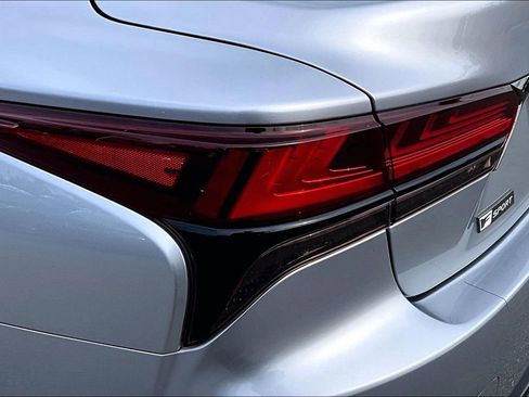 Used 2021 Lexus LS 500 F Sport w/ Accessory Package (Z2) image 20