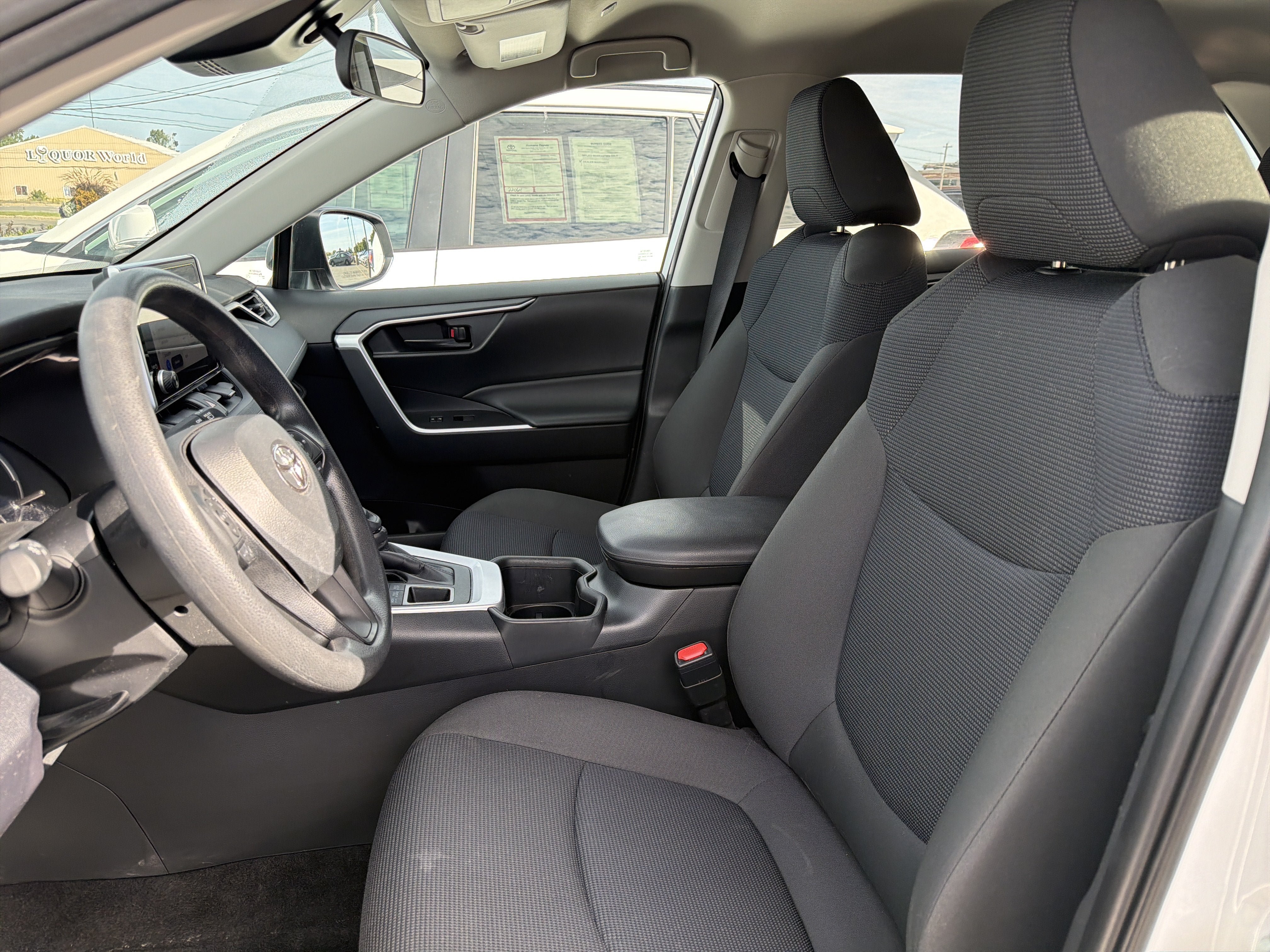 Used 2024 Toyota RAV4 LE AWD/4WD image 10