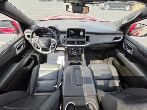 Used 2023 Chevrolet Tahoe Z71 w/ Luxury Package image 30