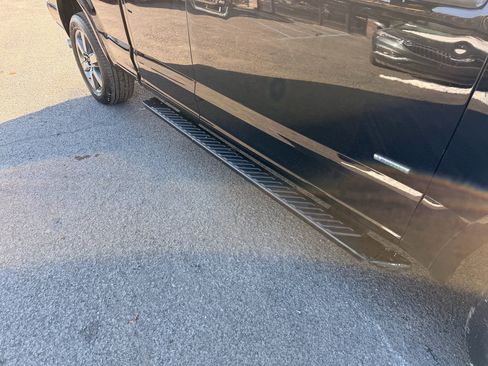 Used 2017 Ford F150 XLT w/ Equipment Group 302A Luxury image 9