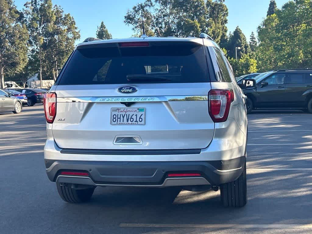 Used 2019 Ford Explorer XLT w/ Equipment Group 201A FWD image 5
