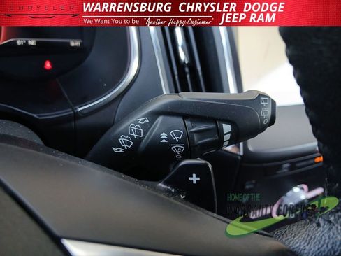 Used 2020 Ford Edge Titanium w/ Equipment Group 301A image 19