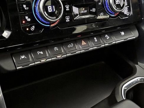 Used 2024 GMC Sierra 1500 Denali image 28