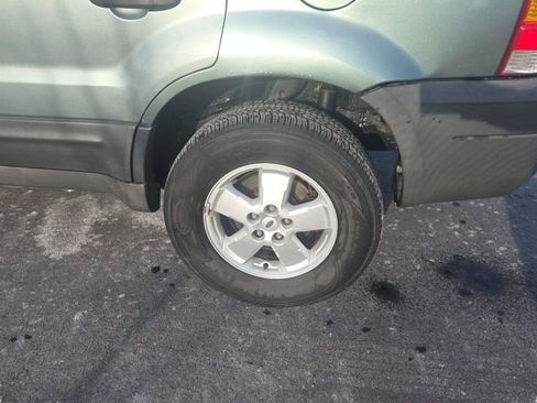 Used 2006 Ford Escape XLT image 10