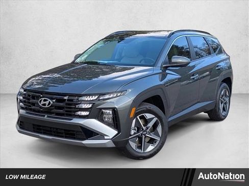 Certified 2025 Hyundai Tucson SEL AWD/4WD image 1