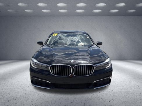 Used 2019 BMW 740i RWD image 7