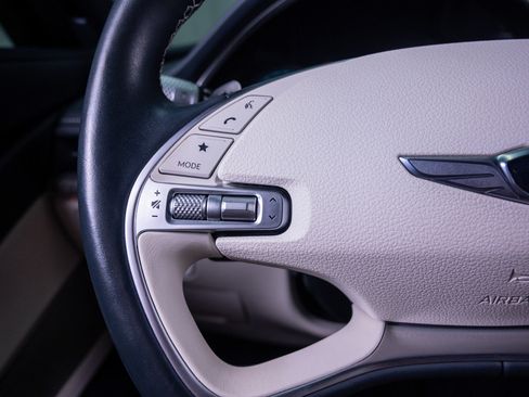Used 2024 Genesis G80 AWD/4WD image 21