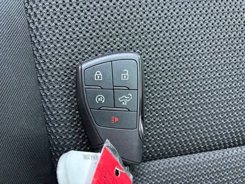 Used 2024 GMC Canyon Elevation w/ Convenience Package RWD image 39